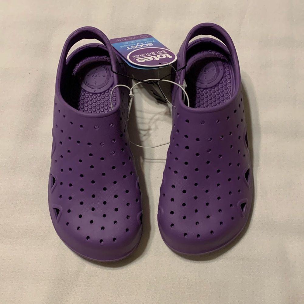 TOTES Red Water Shoes with Ventilation and Slip-On Design